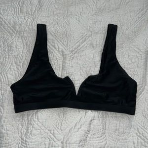 Black v bikini top
